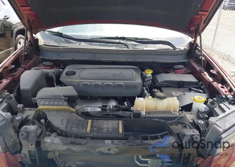 2019 Jeep Cherokee Latitude Plus z USA, uszkodzony, nr VIN 1C4PJMLB0KD438173